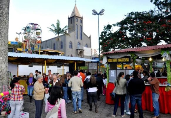 Prefeitura define critérios para ocupação das calçadas na Festa de São Benedito