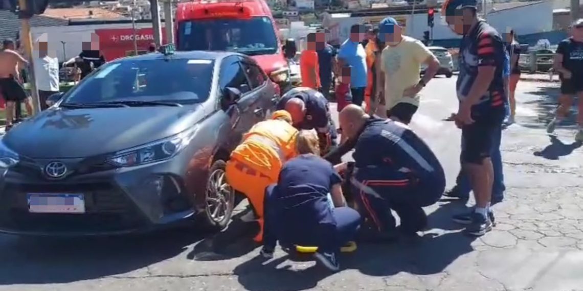 Acidente: ciclista é atropelada na Avenida João Pinheiro
