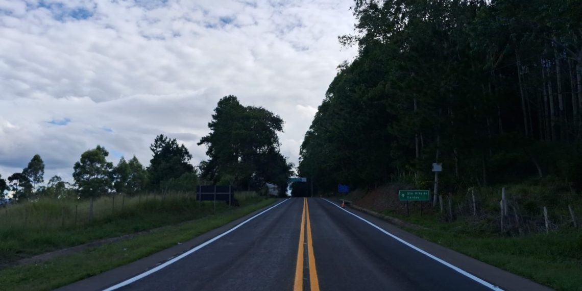 Confira o cronograma de obras de manutenção viária em rodovias de Poços e região