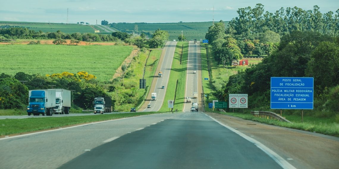 Renovias estima fluxo de 645 mil veículos durante feriado prolongado