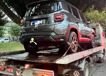 Mulher é detida com carro adulterado em Poços de Caldas