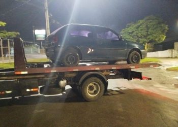 Adolescente é apreendido com carro furtado e diz que pagou R$ 250 pelo veículo