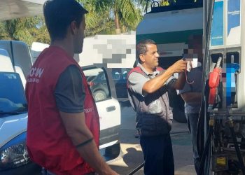 Mais de cinco postos de combustíveis são autuados durante operação em Poços