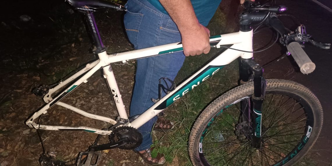 Ciclista de 63 anos morre atropelado por caminhão na BR-459 em Congonhal