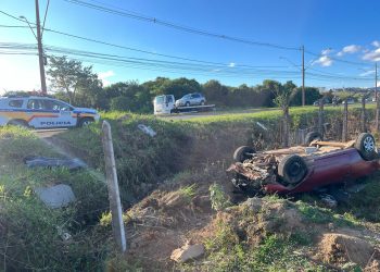 Motorista ferido em acidente é preso; homem era foragido, segundo a PM