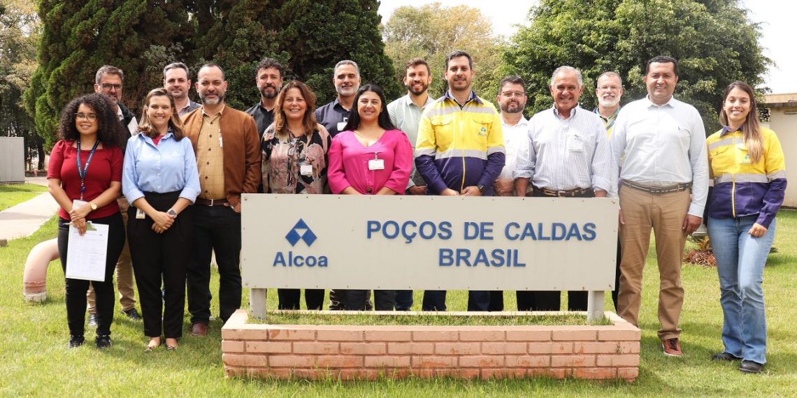 Secretários municipais participam do Programa Alcoa de Portas Abertas em Poços de Caldas