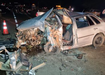 Acidente na MG-050 deixa quatro pessoas mortas e uma ferida