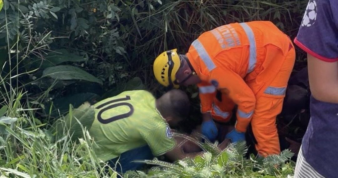 Idoso de 60 anos é encontrado dentro de vala em mata em Machado