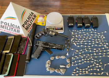 PM apreende grande quantidade de drogas, armas e prende três pessoas em Poços de Caldas