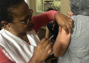 PREOCUPANTE: Cobertura vacinal contra a gripe está com números baixos em Poços