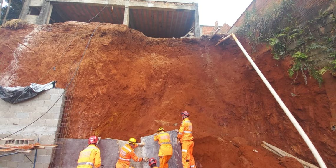 Homem morre em soterramento durante obra no Sul de Minas