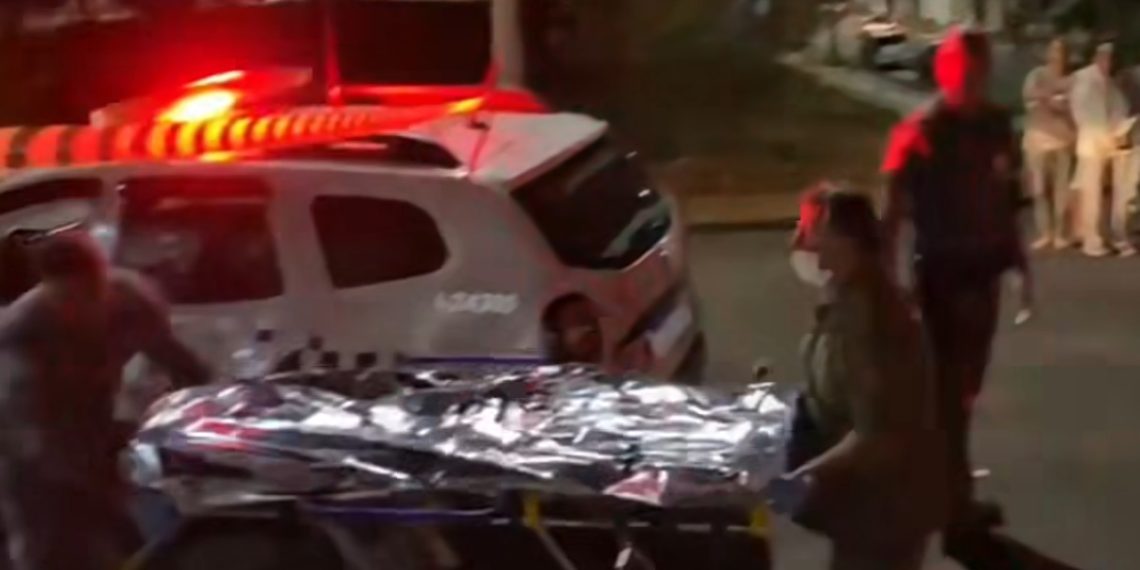 Dono de bar atira em suspeitos que tentavam assaltar seu estabelecimento; um morreu e outro ficou ferido