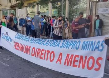Professores de escolas particulares de Poços podem entrar em greve