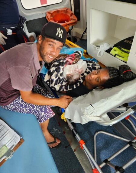 Bebê nasce dentro de viatura do SAMU em Poços de Caldas