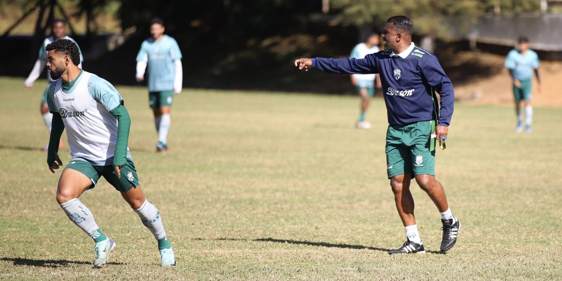 Caldense enfrenta o Patrocinense neste sábado (21) valendo a permanência no Módulo II