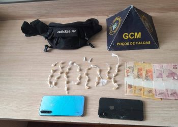 Adolescentes são apreendidos com drogas em veículo sem documentação em Poços de Caldas