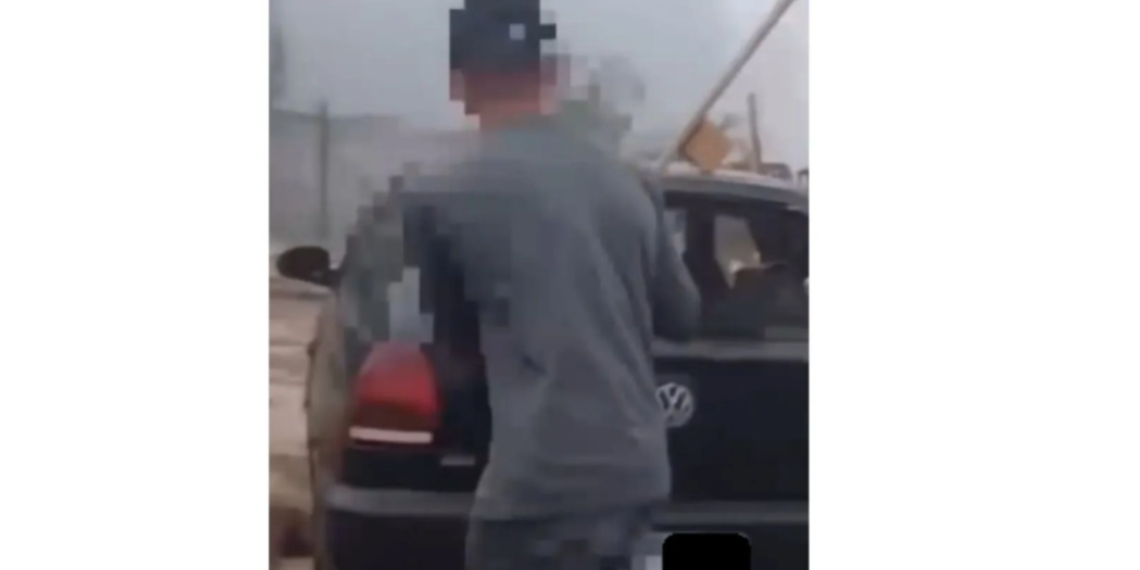 VÍDEO: Homem quebra carro de ex-esposa por não aceitar que ela ficasse com o veículo no Sul de Minas