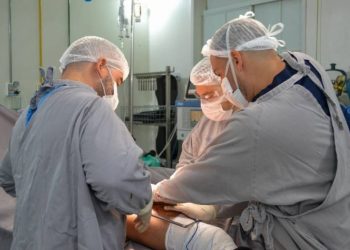 Cirurgia rara devolve mobilidade a paciente de Poços após mais de 40 anos