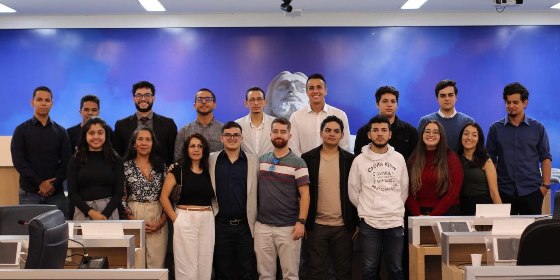 Nova diretoria da União Municipal dos Estudantes (UME) assume em Poços de Caldas