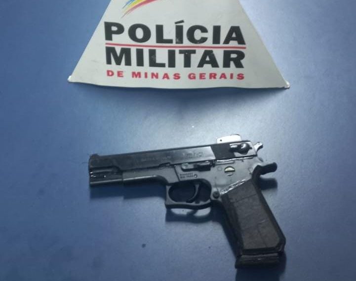 Homem é preso pela PM após extorquir duas pessoas na avenida João Pinheiro em Poços