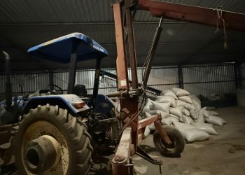 Polícia Civil recupera carga de café, trator e caminhão furtados na região