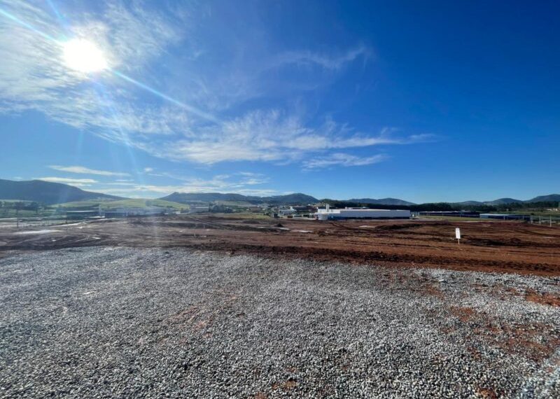 Empresa farmacêutica inicia obras de nova unidade em Poços de Caldas