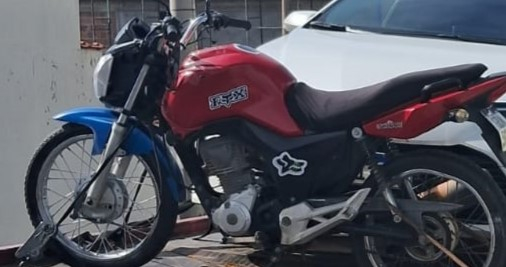 Moto furtada em pátio do Detran é recuperada pela PM de Poços
