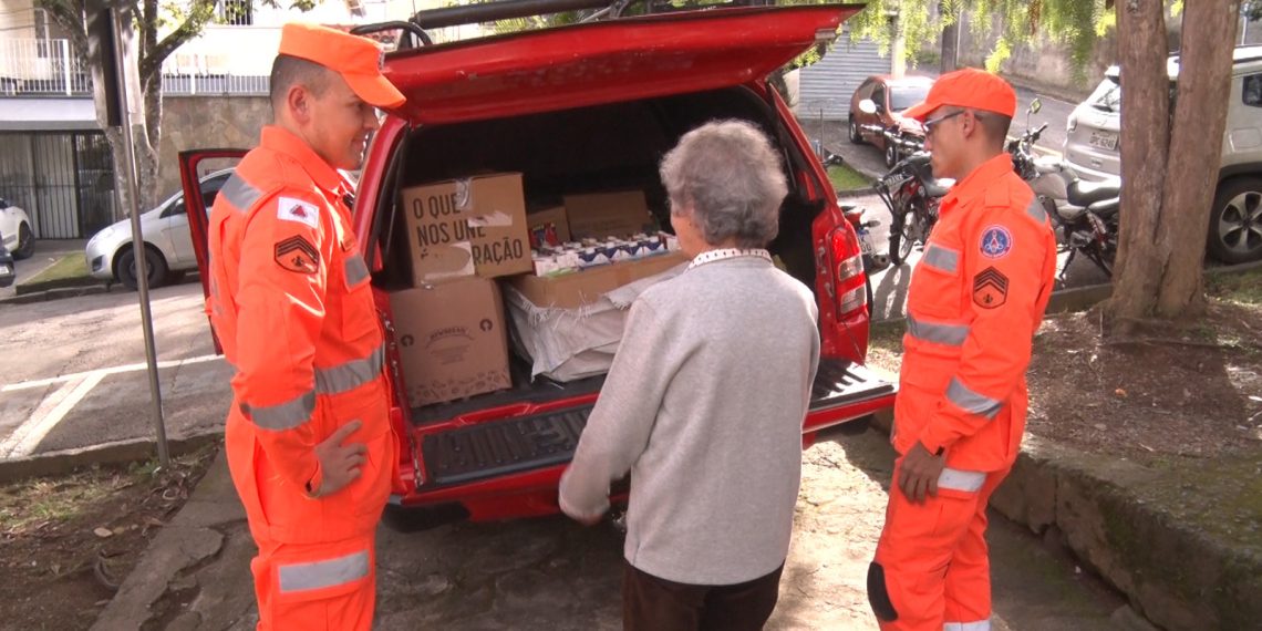 Corrida do bombeiro arrecada quase 500 litros de leite para o CACON de Poços