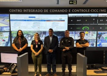 Prefeito de Poços assina termo para implantação da Região Integrada de Segurança Pública na cidade