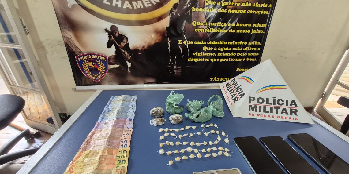 Dois são apreendidos e um suspeito é preso por tráfico de drogas em Poços