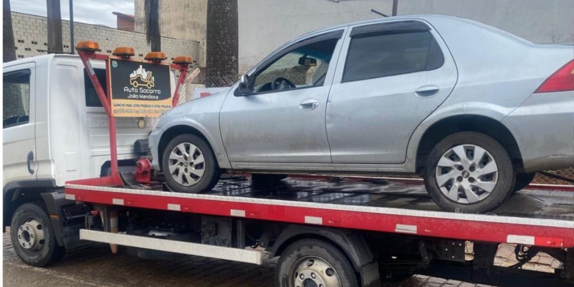 Carro com queixa de apropriação indébita é interceptado entre Poços e Andradas