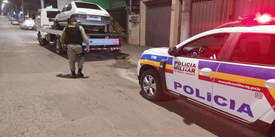 Ladrão furta moto, sofre acidente e acaba preso em hospital de Poços; outros dois suspeitos foram detidos