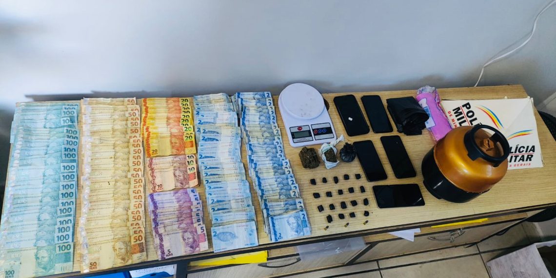 PM prende traficantes e apreende grande quantidade de drogas e dinheiro