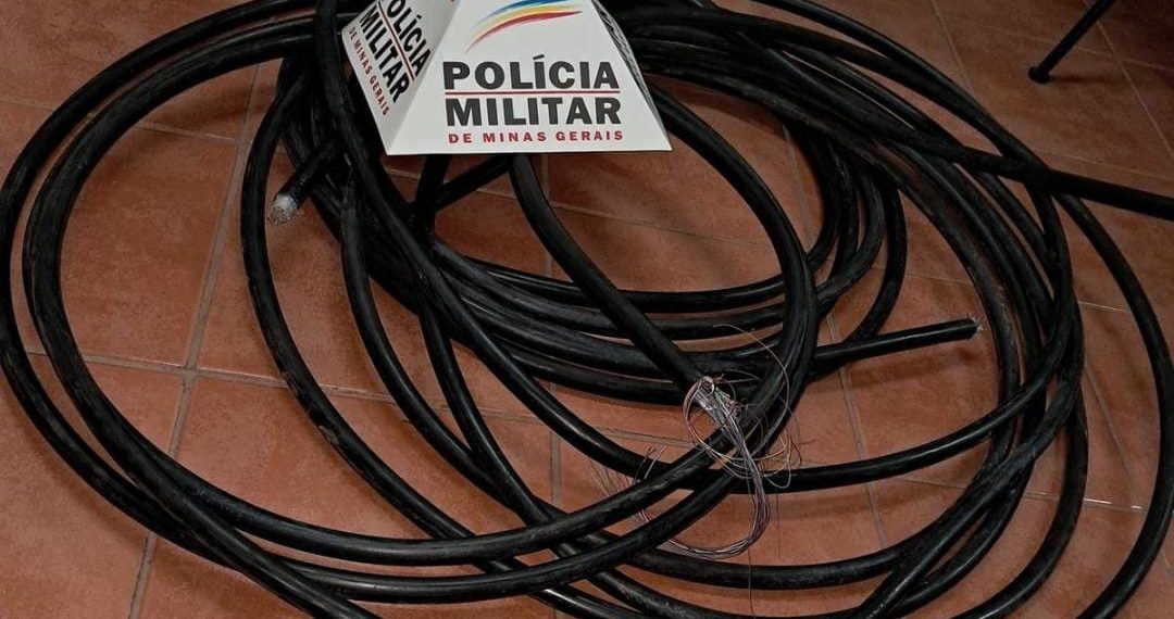 PM prende dois homens por furto de fiação em Poços de Caldas