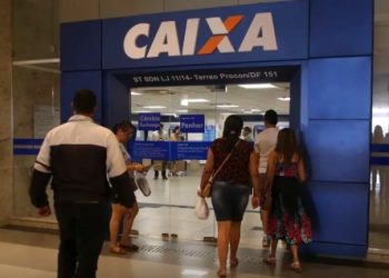 Caixa libera abono salarial para nascidos em julho e agosto