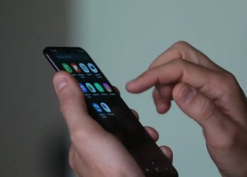 Procon-MG divulga guia com orientações para manter o celular seguro