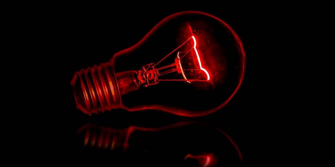 Conta de luz terá maior patamar da bandeira tarifária em agosto