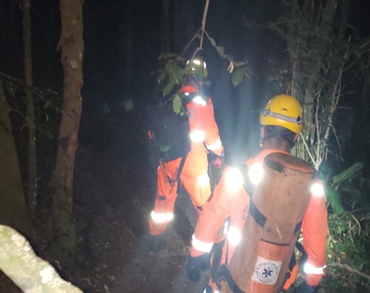 Mulher morre após queda durante prática de rapel na Pedra do Elefante em Andradas