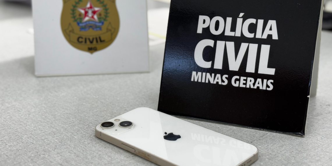 Suspeita de aplicar golpes com falsas cartas de crédito é presa no Sul de Minas