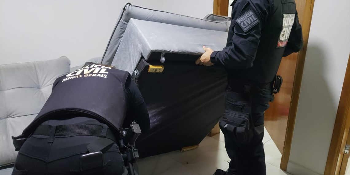 Homem é preso em Poços suspeito de desviar mais de 500 celulares e causar prejuízo milionário ao Mercado Livre