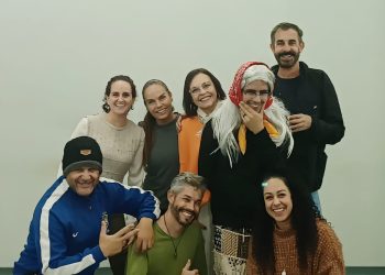 Espetáculo “Desligue o Wi-fi, Vovó vai falar” é parte da programação do Festival de Inverno neste domingo (20)