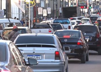 Governo de Minas divulga calendário do licenciamento de veículos de 2025