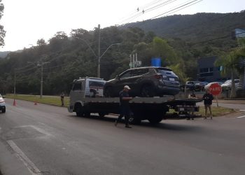 Acidente deixa dois feridos em Poços de Caldas