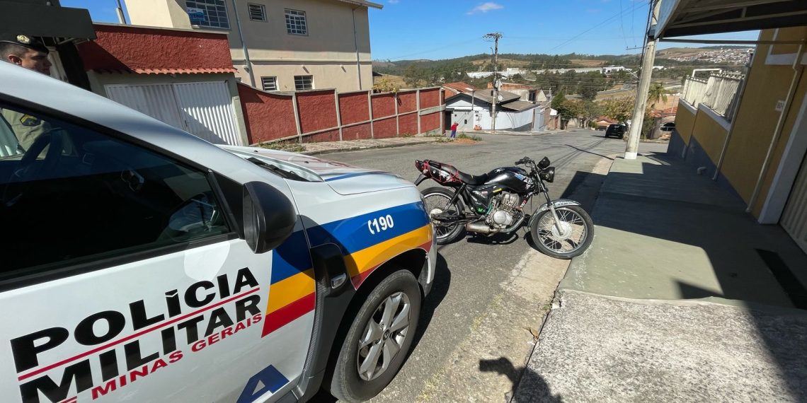 Polícia Militar recupera moto furtada na zona sul de Poços de Caldas
