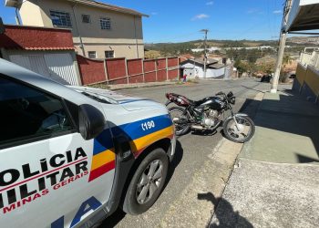 Polícia Militar recupera moto furtada na zona sul de Poços de Caldas