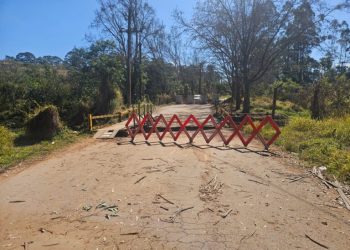 Prefeitura de Poços define projeto de reconstrução da ponte da avenida Celanese; saiba quando as obras começam