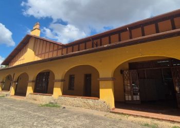 Cursinho gratuito de preparação para vestibulares da FUVEST e Unicamp tem início no sábado em Poços