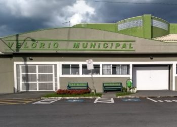 Velório é impedido após suspeita de espancamento em Poços