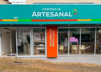 Farmácia de manipulação no centro de Poços é furtada