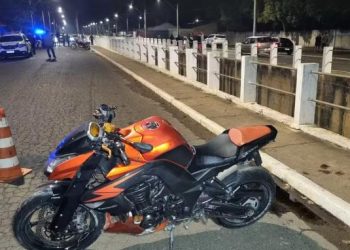 Empresário de 34 anos morre após batida entre duas motos; piloto da outra motocicleta é menor de idade